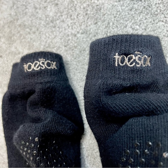 Black Toesox Open Toe Crew Grip Socks for Yoga Pilates Barre Size Large - Picture 3 of 4